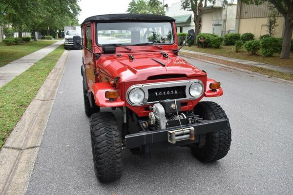 1970 Toyota FJ Cruiser CHEVY CRATE ENGINE MANUAL 49074 Miles