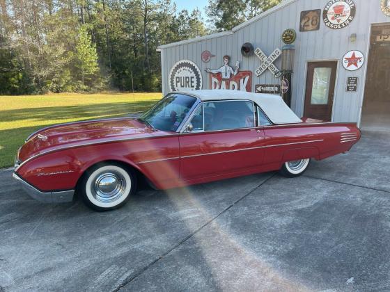 1961 Ford Thunderbird 61 RETRACTABLE CONVERTIBLE