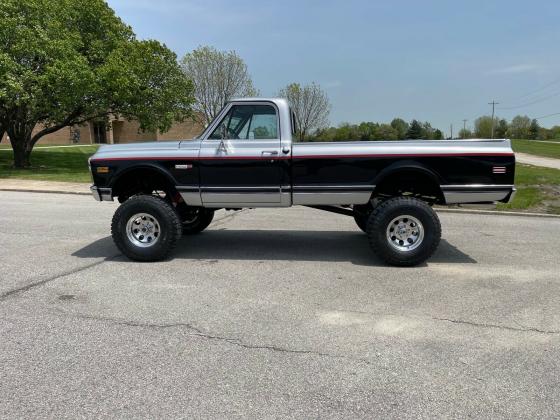 1972 Chevrolet K-10 Pickup Black 4WD