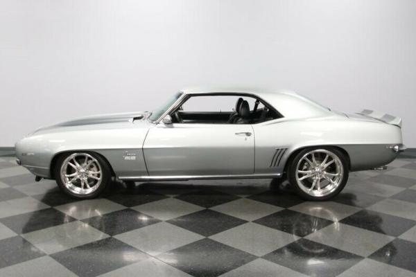 1969 Chevrolet Camaro LS1 Restomod 5.7L Engine