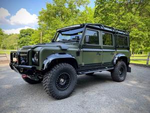 1980 Land Rover Defender 110 special RestoMod 2900 Miles