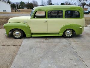 1951 Chevrolet Suburban 350 motor 350 automatic trans