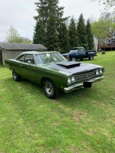 1969 Plymouth Road Runner 383 4 speed