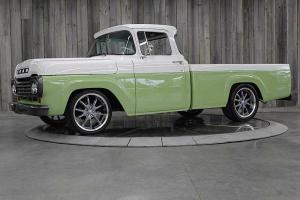 1959 Ford F-100 RESTOMOD 8 Cyl