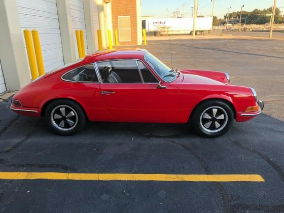 1969 Porsche 911T Rwd 2.0 Liter Engine Coupe