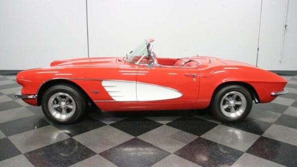 1961 Chevrolet Corvette 283 v8 Convertible