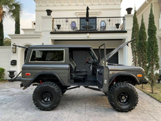 1973 Ford Bronco 302 V8 Shift 8 Cyl SUV