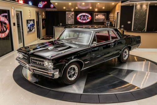 1964 Pontiac GTO 421ci V8 4-Speed