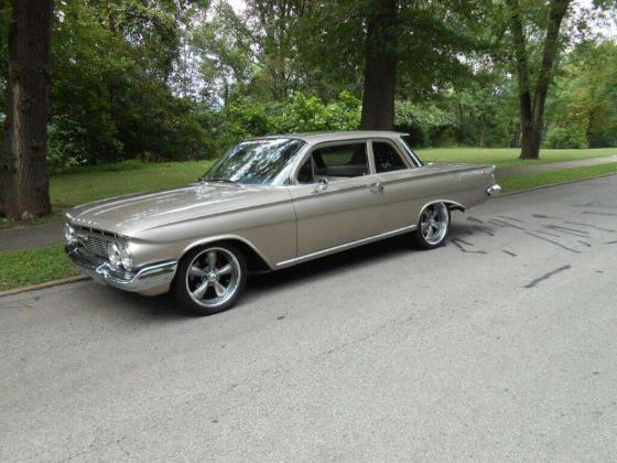 1961 Chevrolet Biscayne Automatic 283 V8 Engine