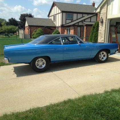 1968 Plymouth Road 8 Cyl 383 Engine