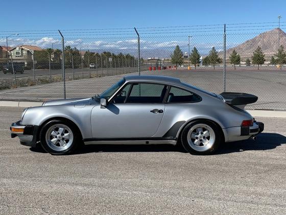 1975 Porsche 911 TURBO LOOK 2.7L 6 CYL