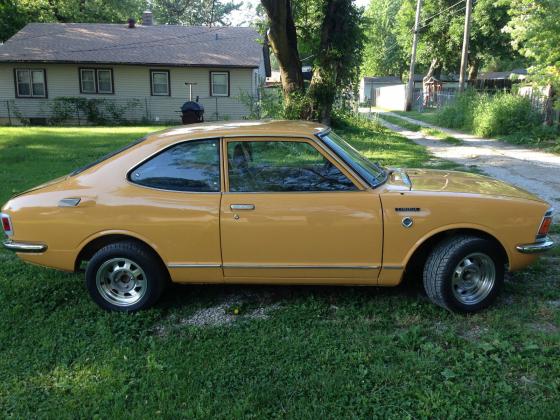 1972 TOYOTA COROLLA 1600cc DELUXE TOYO-GLIDE TE27