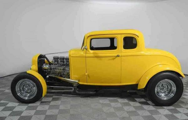 1932 Ford Model B 5 Window V8 Engine