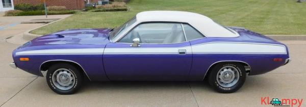 1973 Plymouth Barracuda CUDA 4 SPEED