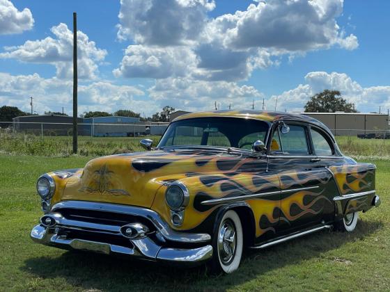 1953 Oldsmobile EightyEight Rocket V8 303cu in engine