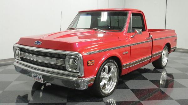 1969 Chevrolet C 10 Restomod 350 v8 auto Metallic Red