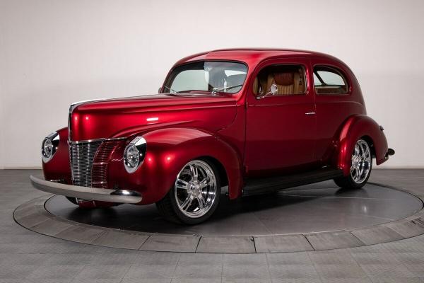 1940 Ford Sedan Red Sedan ZZ6 350 V8 6 Speed Manual