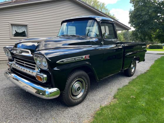 1959 Chevrolet 3100 Apache 350ci V8 black over black upholstery