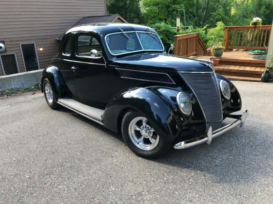 1937 Ford Other Edelbrock Coupe 350 400 HP 8 Cyl