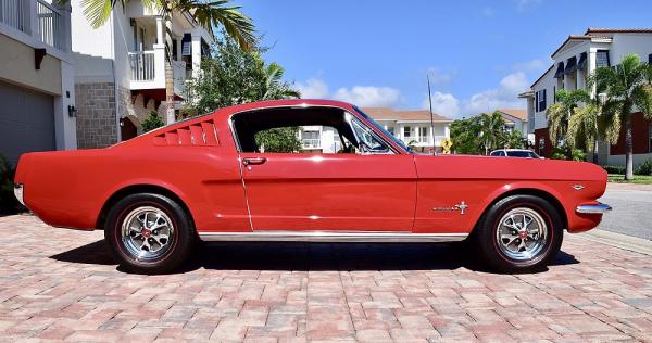 1966 Ford Mustang Fastback 289 V8 Engine