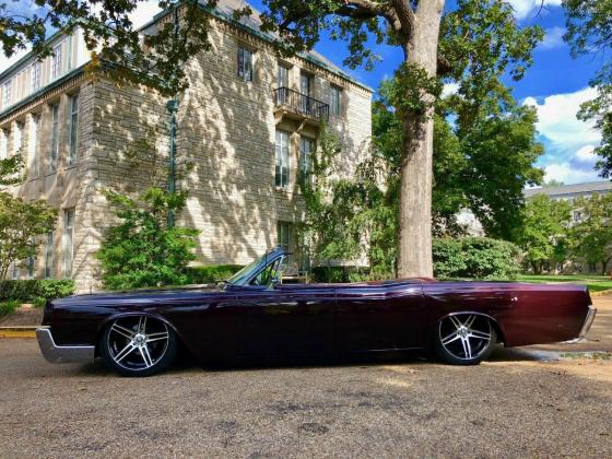 1966 Lincoln Continental Convertible 8 Cyl RWD