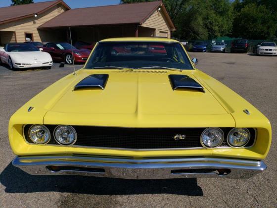 1968 DODGE CORONET SUPER BEE CORONET SUPER BEE YELLOW with 14499 Miles