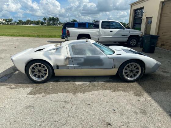 1968 Ford RWD 8 Cyl GT 40 Active Power