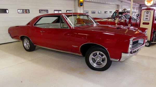 1966 Pontiac GTO 389 Engine Hard Top