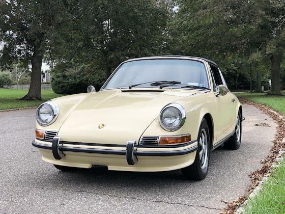 1971 Porsche 911 911T Targa Ivory Convertible 14143 Miles