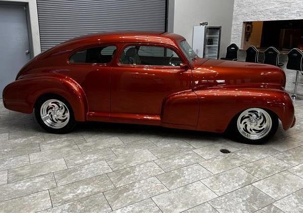 1948 Chevy Fleetline 2 dr Fleetline Streetrod Ramjet V8 OD Trans