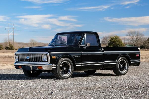 1972 Chevrolet C 10 BLACK Truck 350ci V8 700R4 Automatic