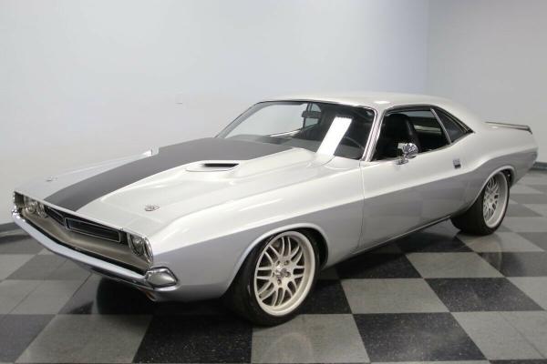 1972 Dodge Challenger Restomod serious custom machine