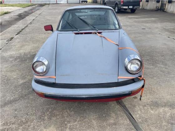 1972 Porsche 911 will need repair work