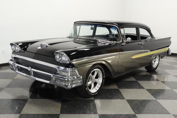 1958 Ford Custom Sedan legendary 406 cubic inch V8