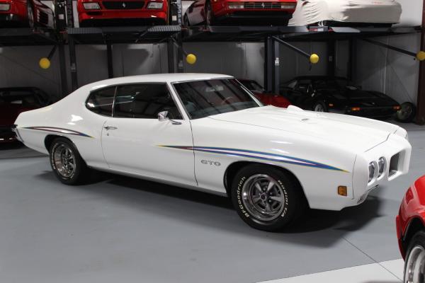 1970 PONTIAC GTO HT Polar White Converted to a 4speed manual