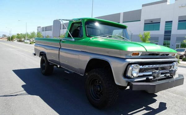 1965 Chevrolet K15 406 CID V8 Automatic Silver/Green