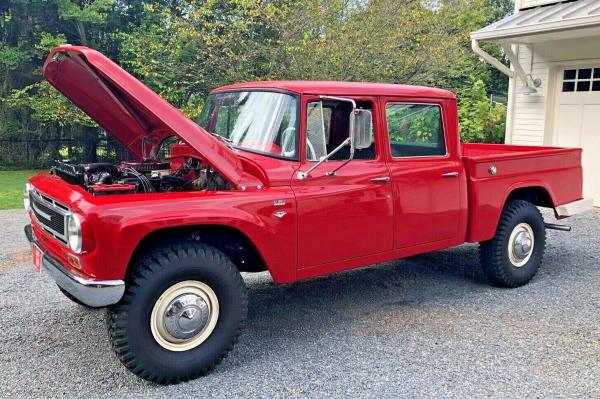 1963 International Harvester Travelette Crew Cab