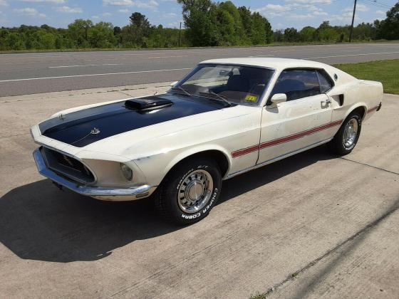 1969 Ford Mustang Mach 1 428 Cobra Jet White survivor