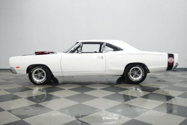 1969 Dodge Coronet Restomod 440 Six Pack