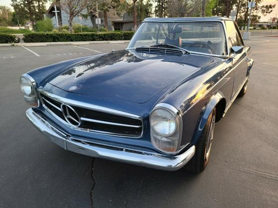 1968 Mercedes-Benz SL-Class 280SL Pagoda very clean vehicle