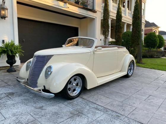 1937 Ford Model 78 Cabriolet 2-Door RWD