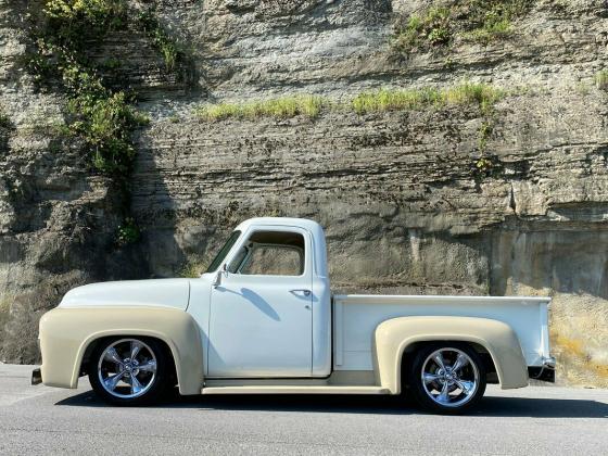 1954 Ford F-100 351 Windsor V8 Engine