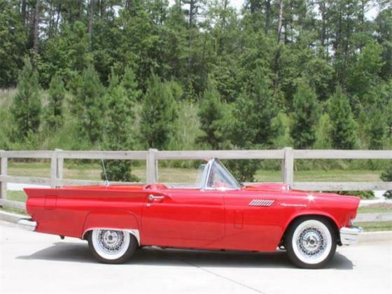 1957 Ford Thunderbird 8 Cyl 312ci 270hp