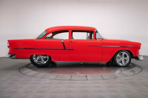 1955 Chevrolet Bel Air/150/210 Sedan 350 V8 Engine