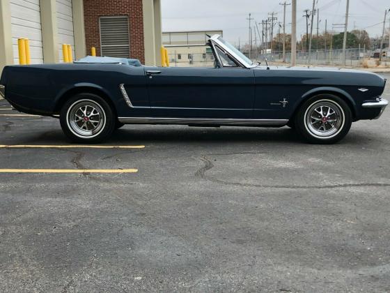 1964 Ford Mustang 8 Cyl Automatic Convertible