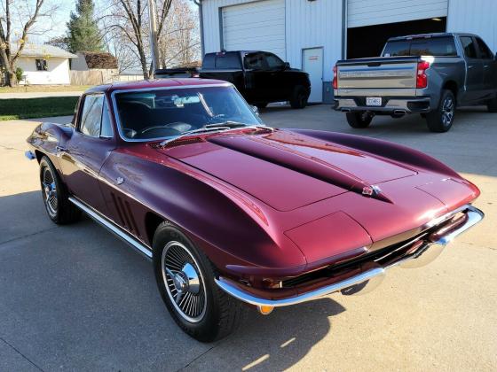 1965 Chevrolet Corvette #'S MATCHING COUPE