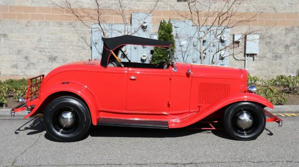 1932 Ford Roadster All Steel Hot Rod 454 c.i. 400 h.p.