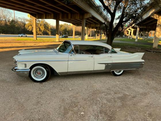 1958 Cadillac Fleetwood Tri-Power 365 cubic inch V8