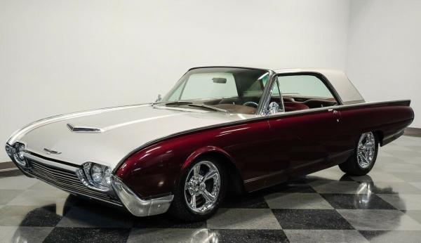 1962 Ford Thunderbird luxury leather interior big V8 power