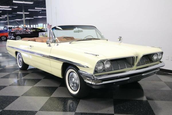 1961 Pontiac Bonneville Convertible Bamboo Cream 389 V8 Engine